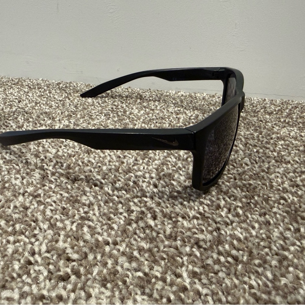 Nike Black Sunglasses - Picture 2 of 7
